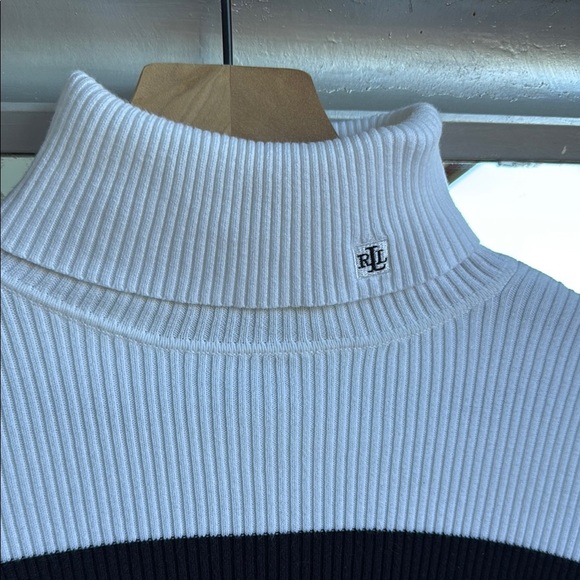 Women's White and Black Turtleneck Sweater - Picture 3 of 4